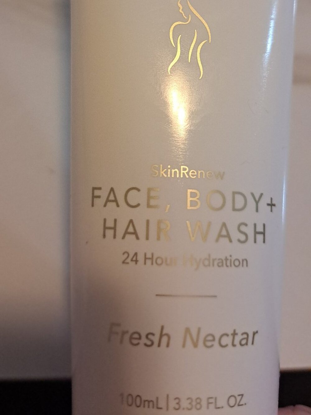 NAKERY BEAUTY SKINRENEW FACE, BODY, AND HAIR WASH IN SCENT FRESH NECTAR